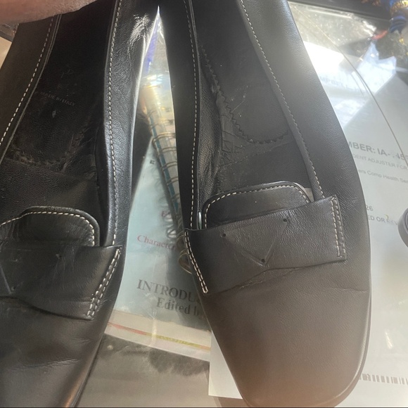Prada Black leather designer shoes - Picture 1 of 3
